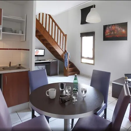 Residencia La Barbacane 3*