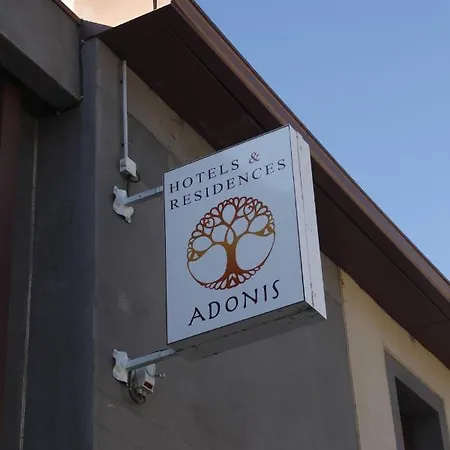 Adonis Otel Carcassonne