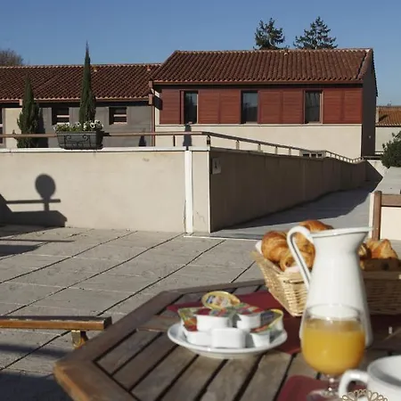 Adonis Otel Carcassonne