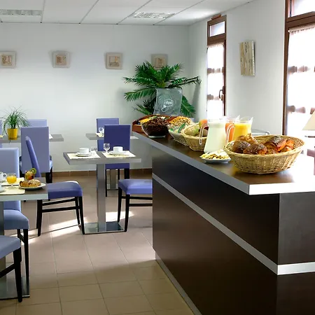 Hotel Adonis Carcasona