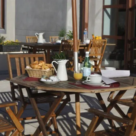 Residencia La Barbacane Hotel 3*