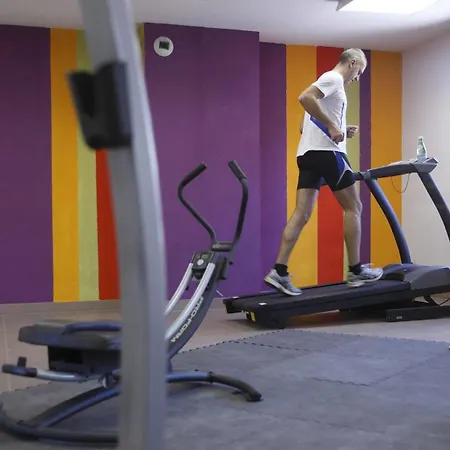 Hotel Adonis Carcasona