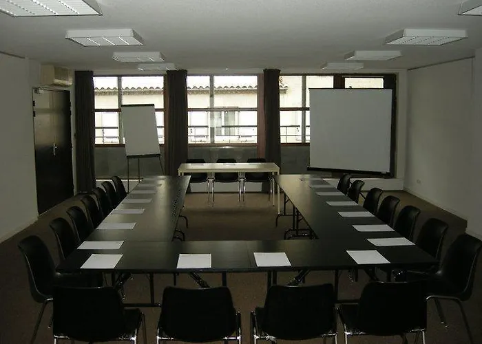 アドニス 3* カルカソンヌ