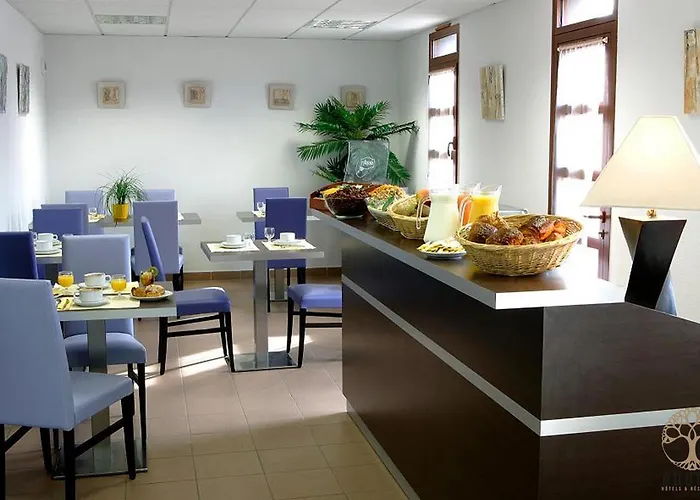 Adonis 3* Carcassonne