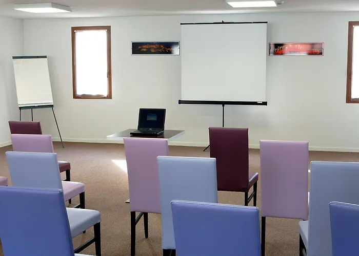 アドニス 3* カルカソンヌ