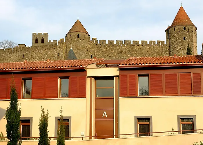 アドニス カルカソンヌ