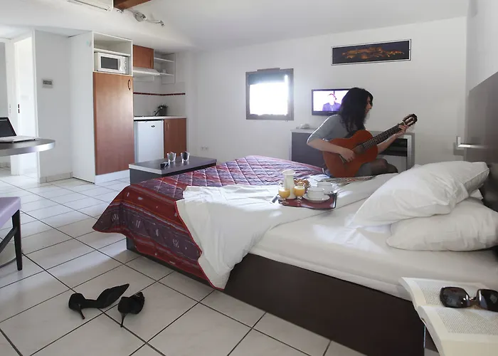 ホテル アドニス 3*