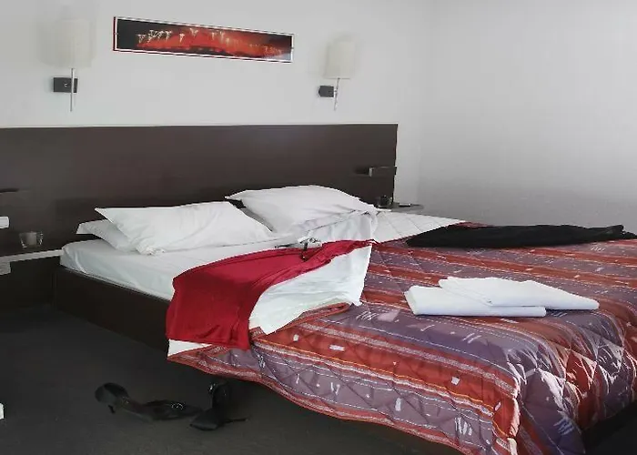 Hotel Adonis Carcassonne