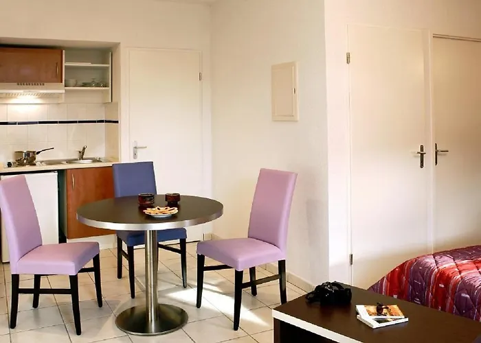 アドニス 3* カルカソンヌ